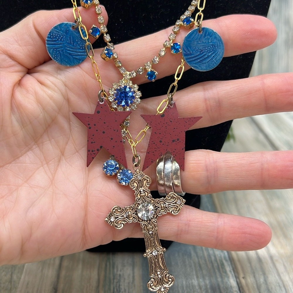⭐️Adorned crown patriotic July 4the star spangled layer necklace - Picture 7 of 11